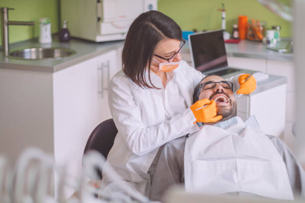 Best Weekend Emergency Dentist in Heritage Pines, FL